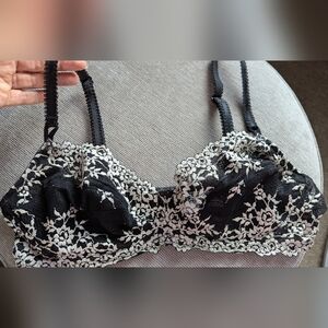 Wacoal USA 36C Unlined *Unwired* Floral Mesh Balconette Bra Black Off-white Sexy